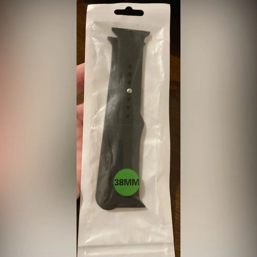 NWT In Sealed Package Never Used Apple Watch Nylon Adjustable Strap fits 38MM